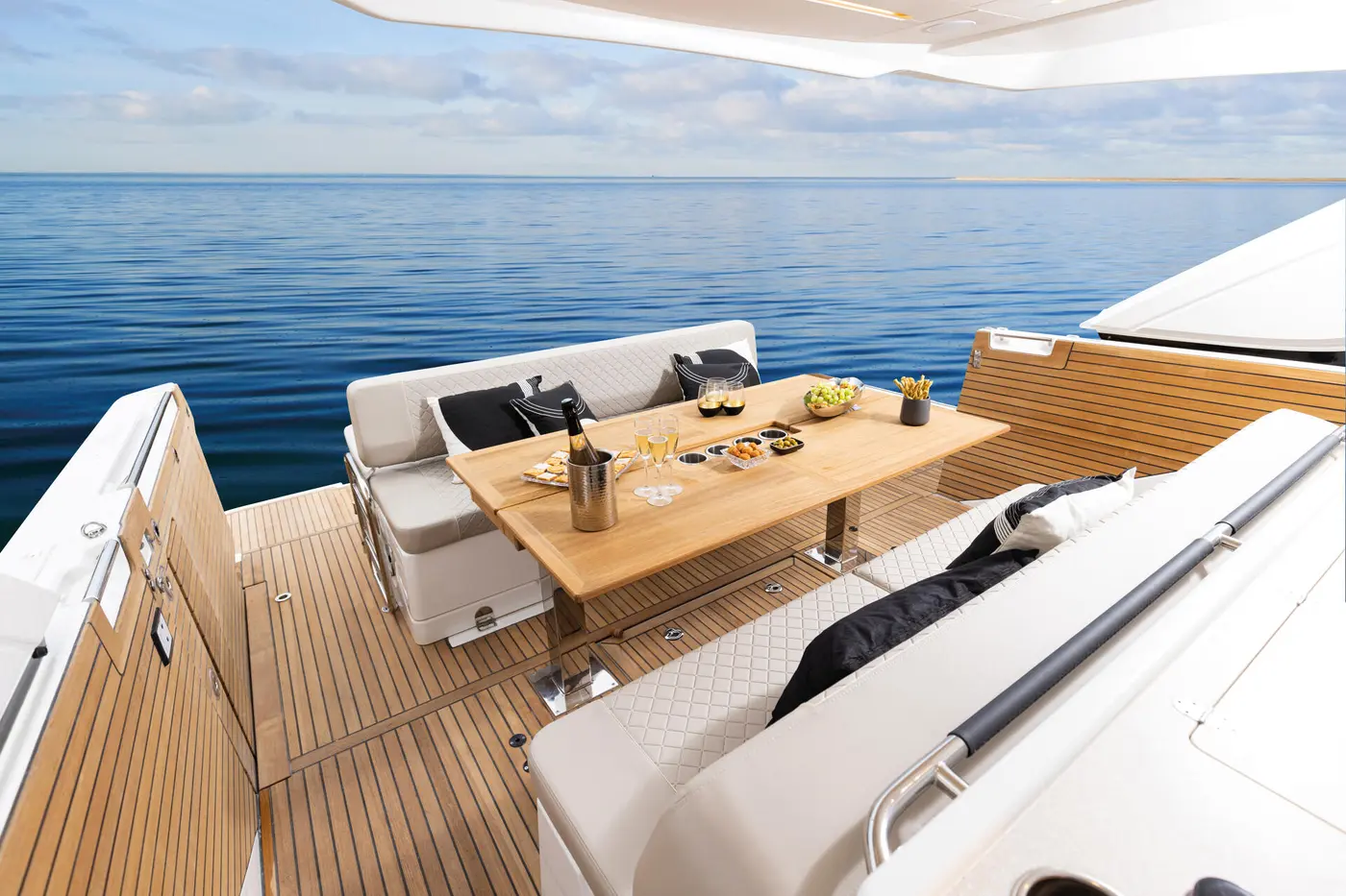 La Dolce Vita or Fiesta with Friends?